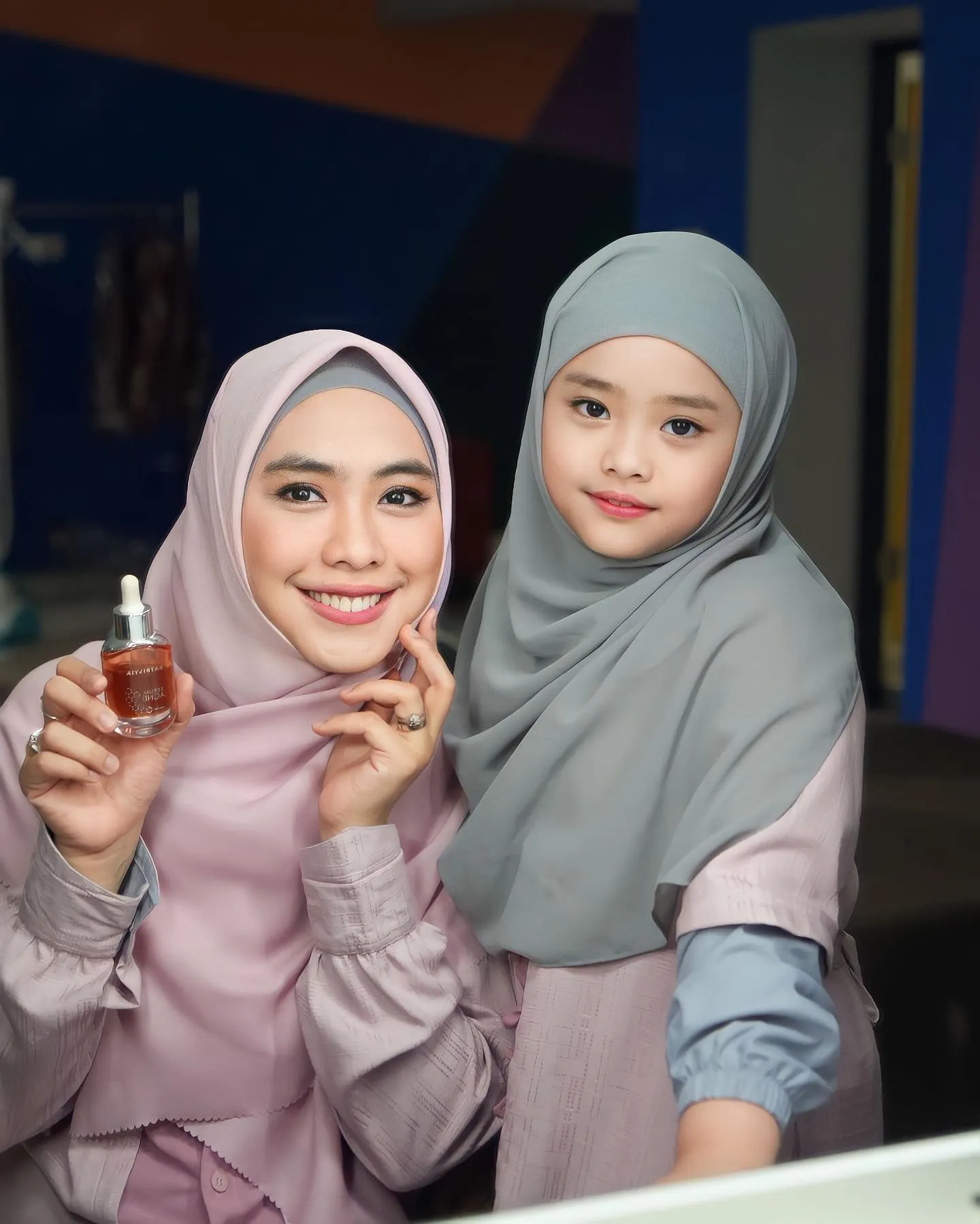 (credit: instagram/okisetianadewi)