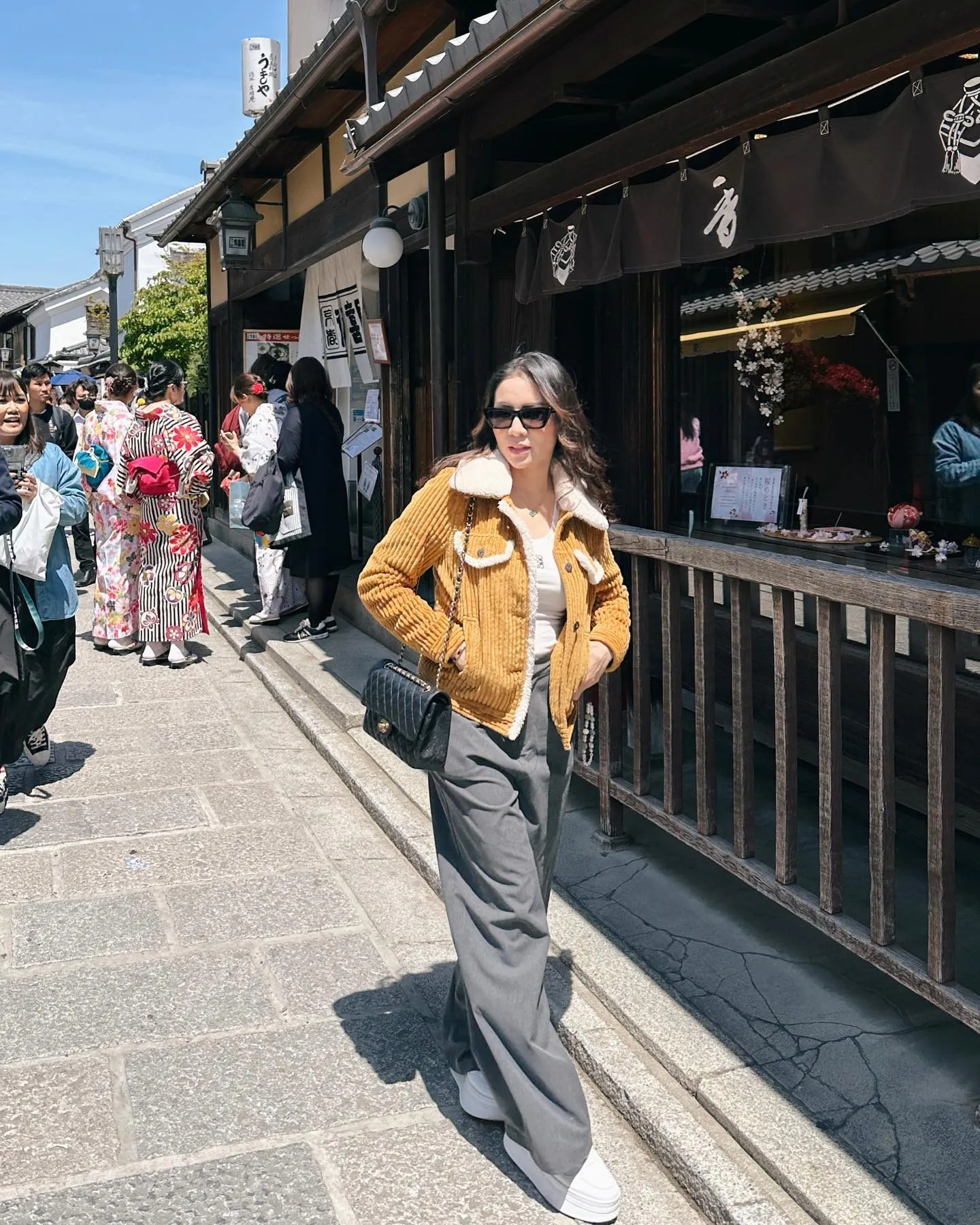 (credit: instagram/therealmomogeisha)