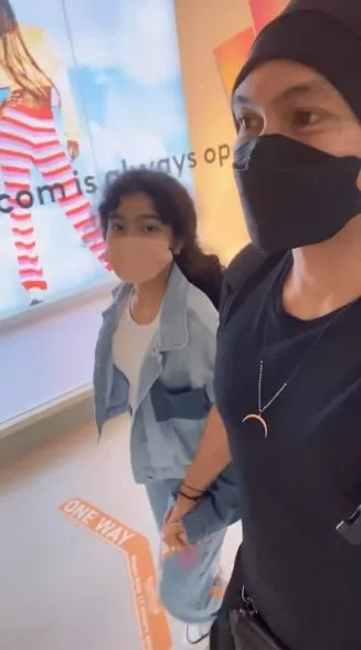 (credit: instagram/duniamanji)