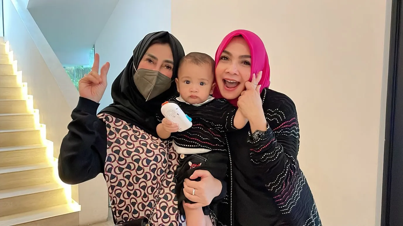 (credit: instagram/rieta_amilia)