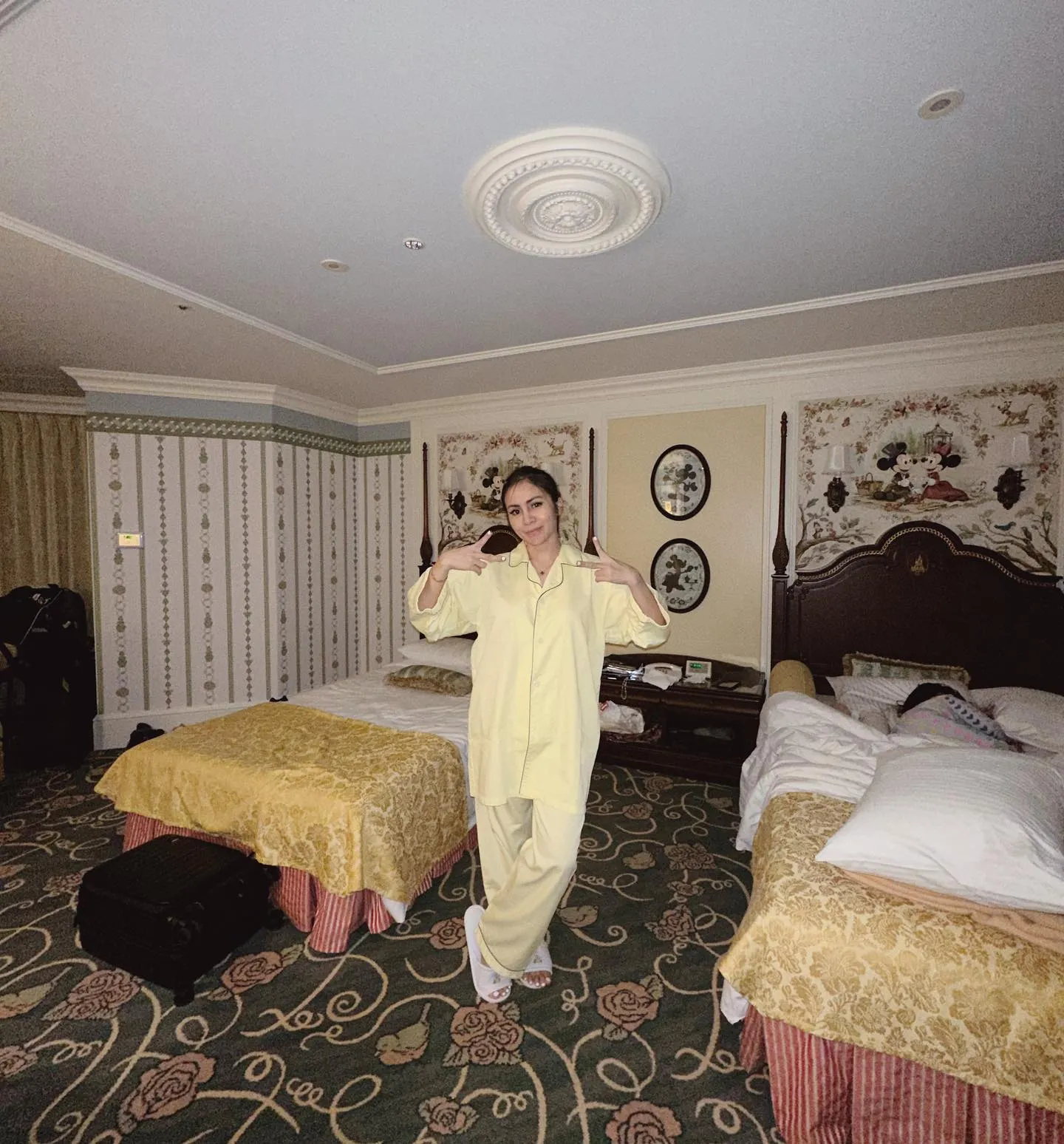 (credit: instagram/therealmomogeisha)