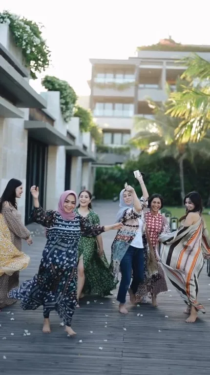 (credit: instagram/syahnazs)