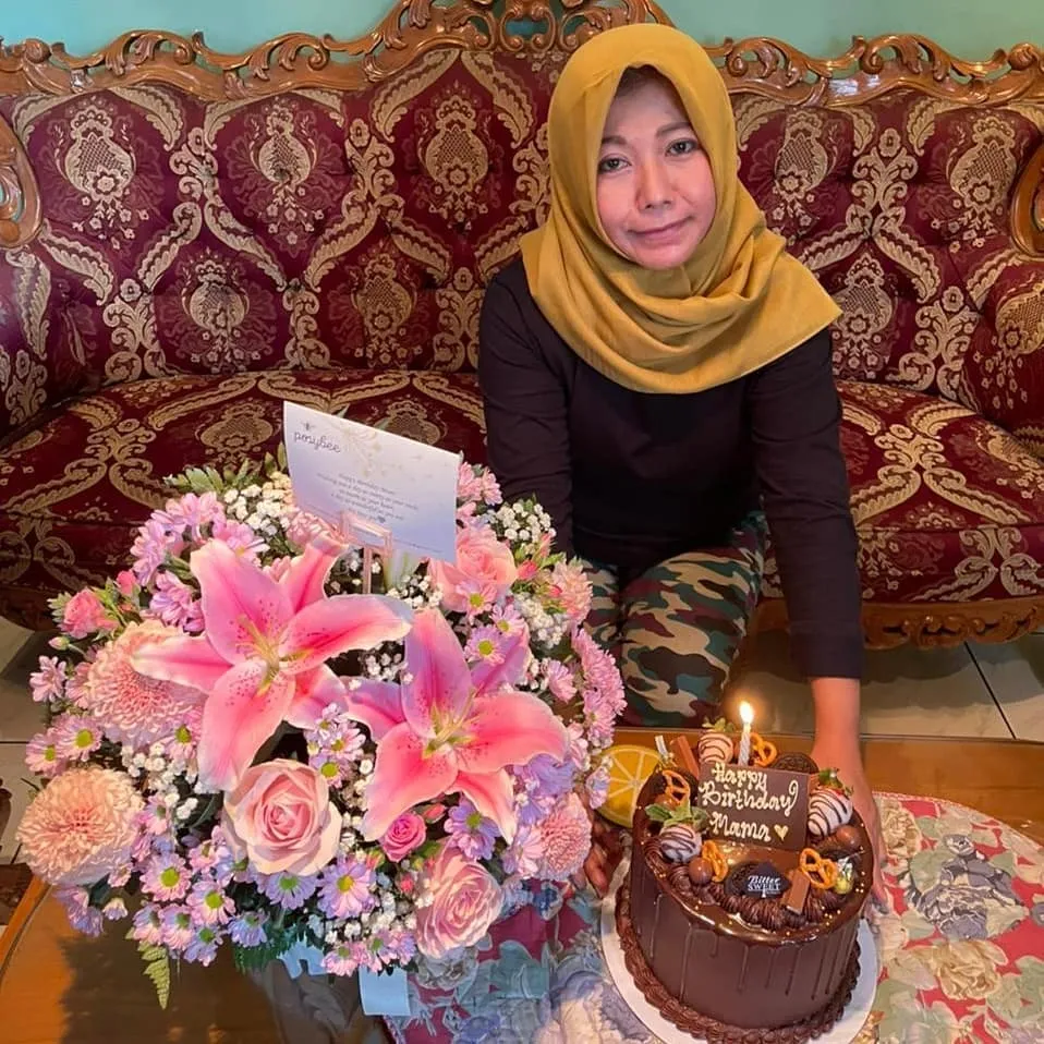 (credit: instagram/idamuwarni)