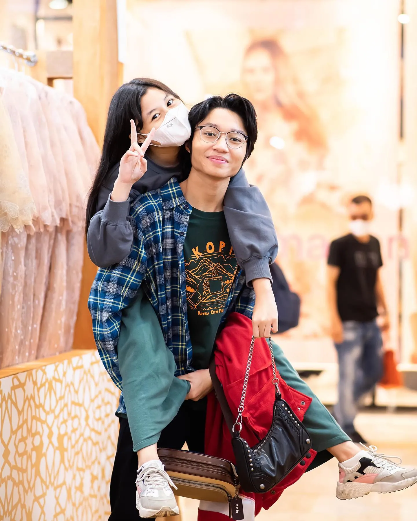 Kompak Bareng Kakak