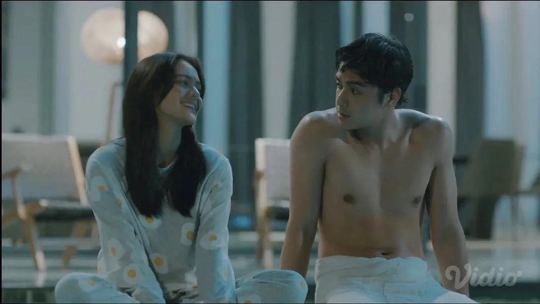 (credit: instagram/amandarawles)