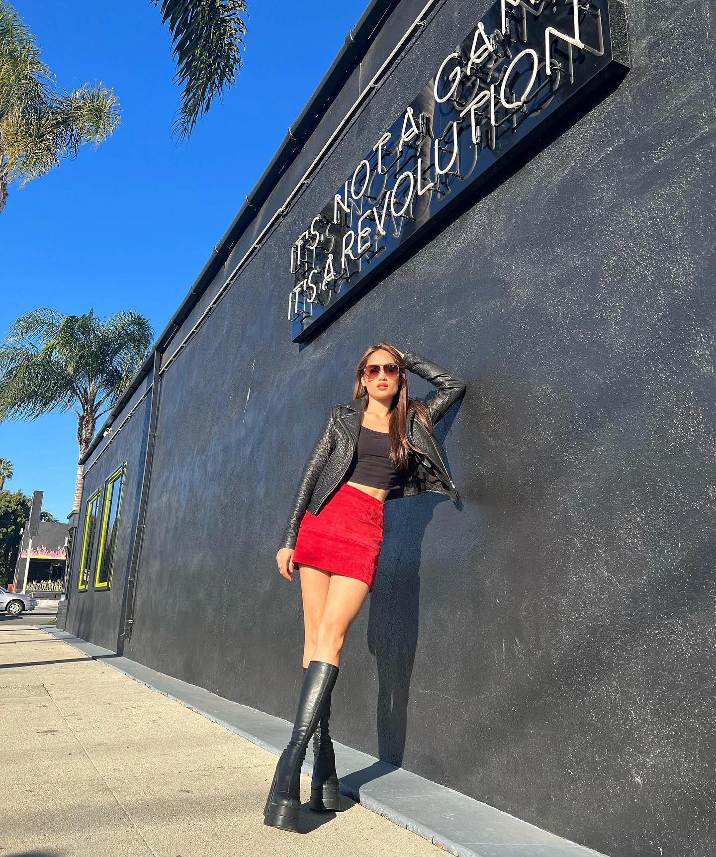 (credit: instagram/claurakiehl)