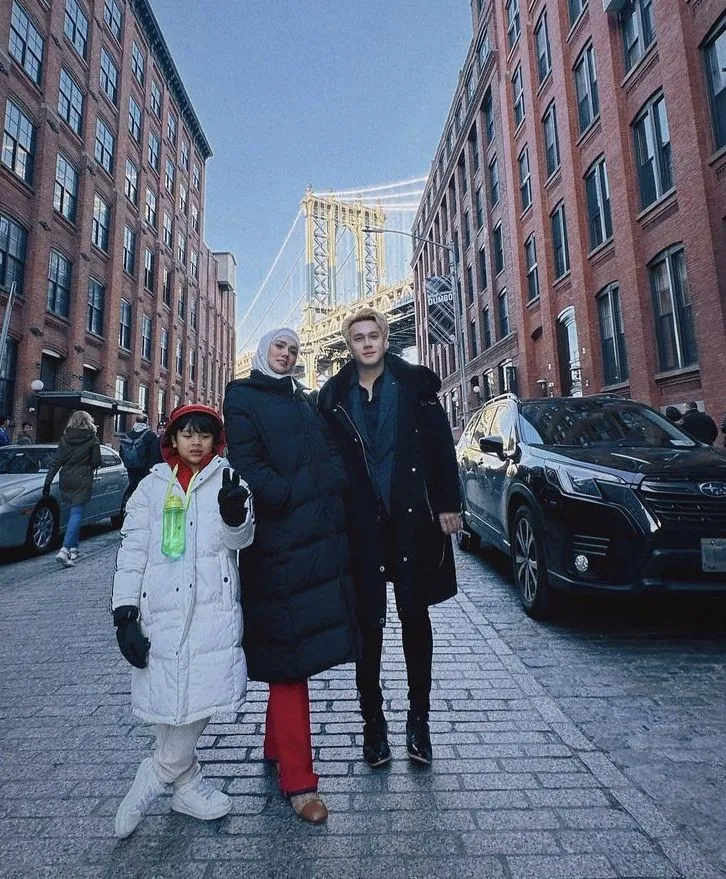 (credit: instagram/derisnagara)