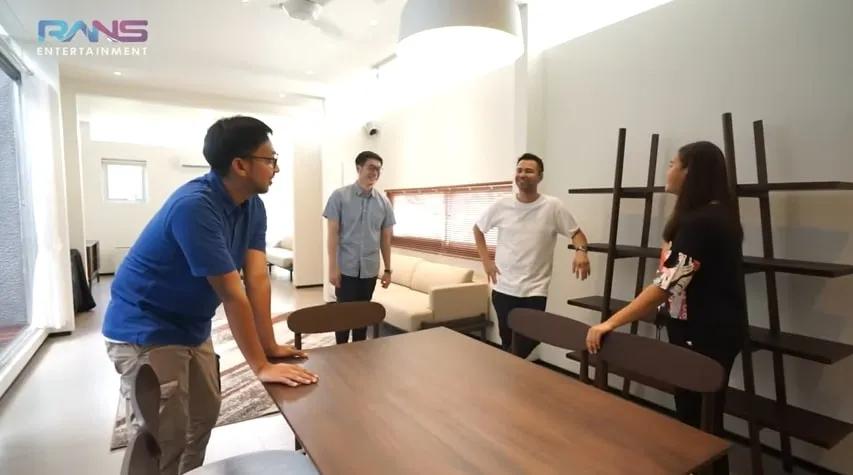 (credit: Youtube Rans Entertaiment)