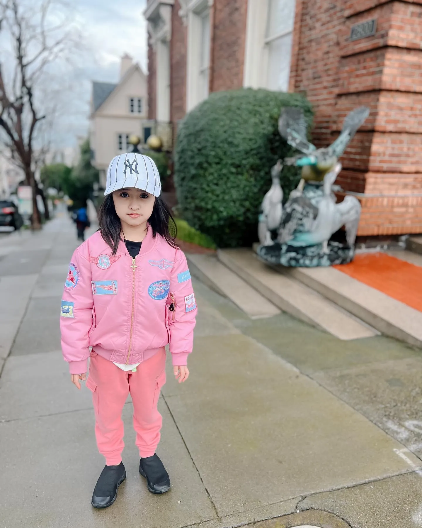 (credit: instagram/okisetianadewi)