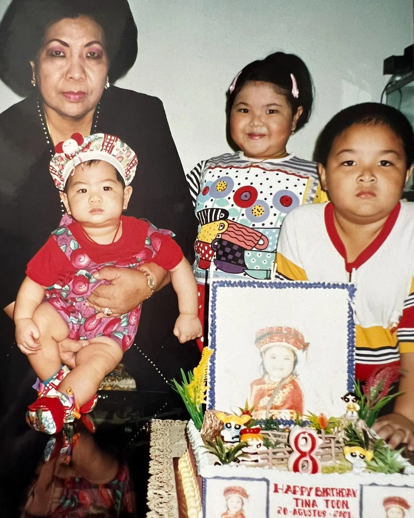 (credit: instagram/tinatoon101)