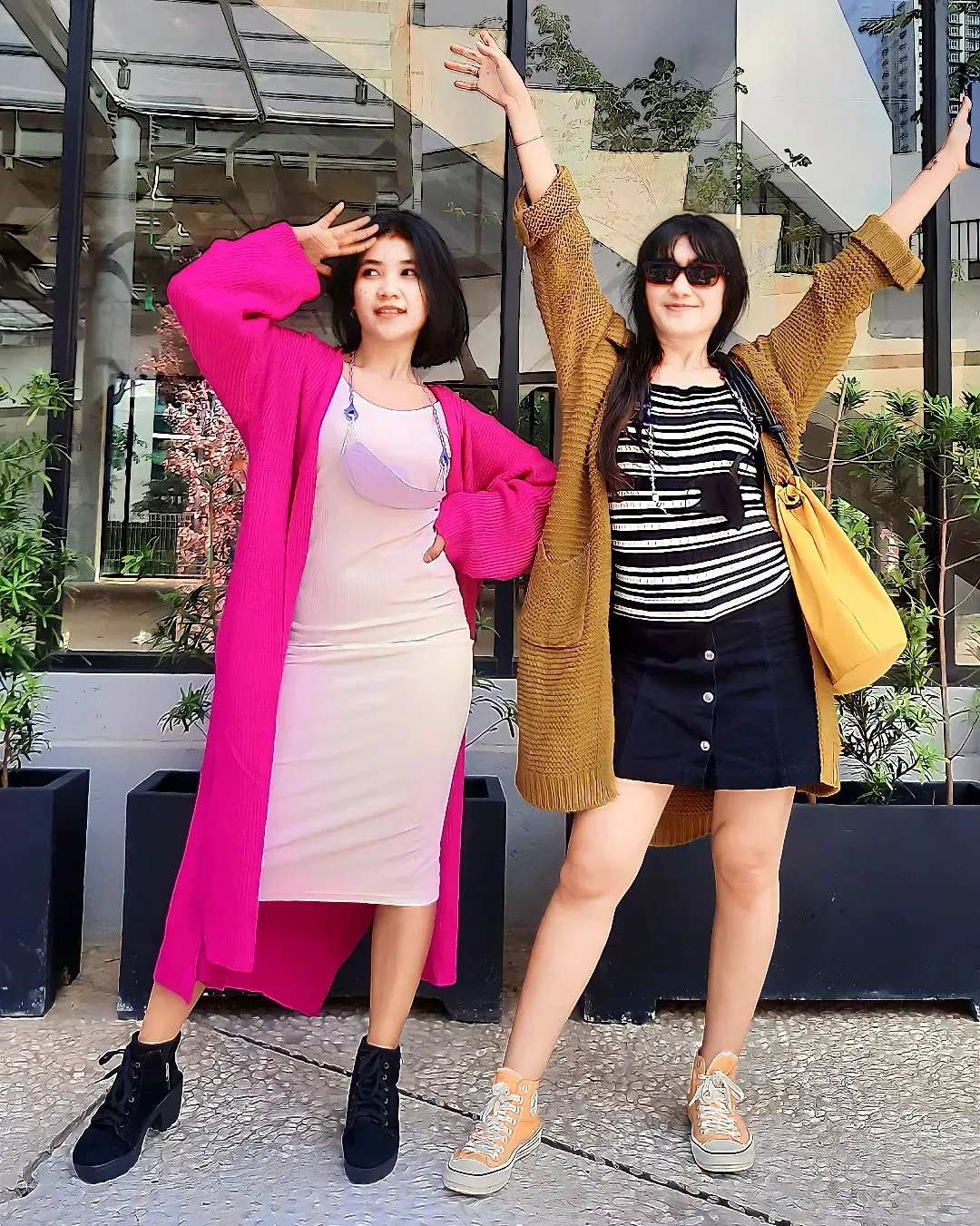 (credit: instagram/revi_mariska_real)