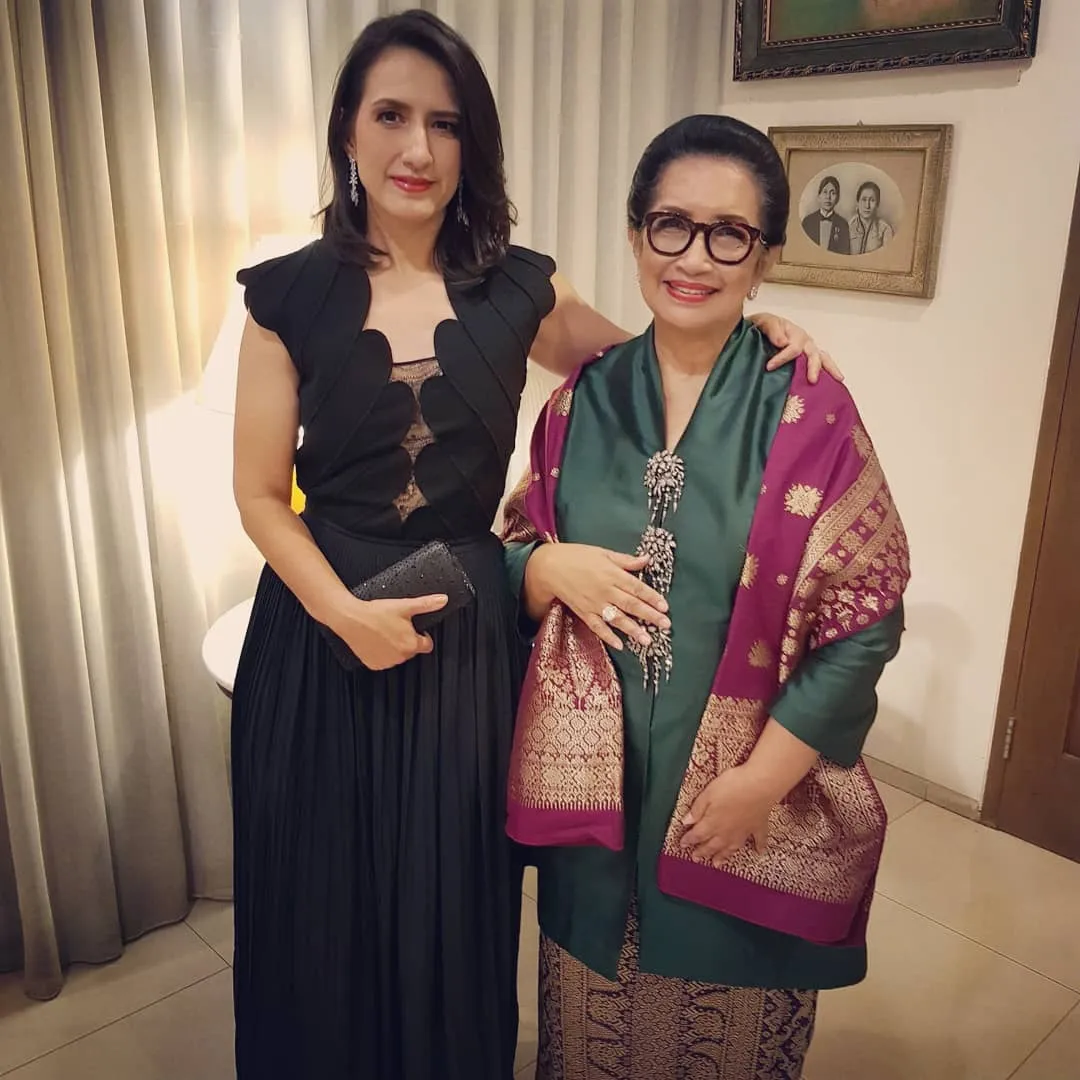 (credit: instagram/dewibeck)