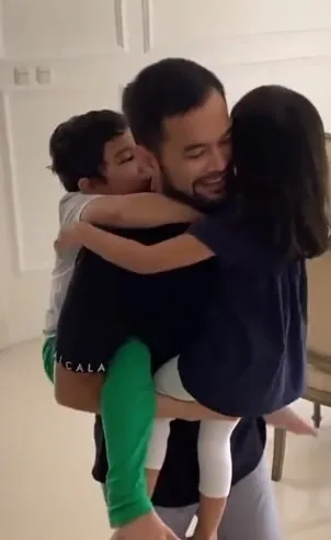 (credit: instagram/teukuwisnu)