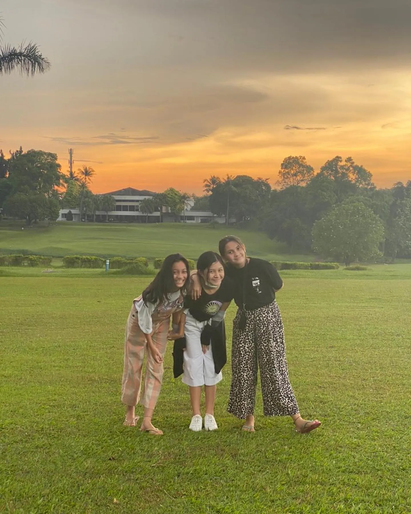 Punya Banyak Teman
