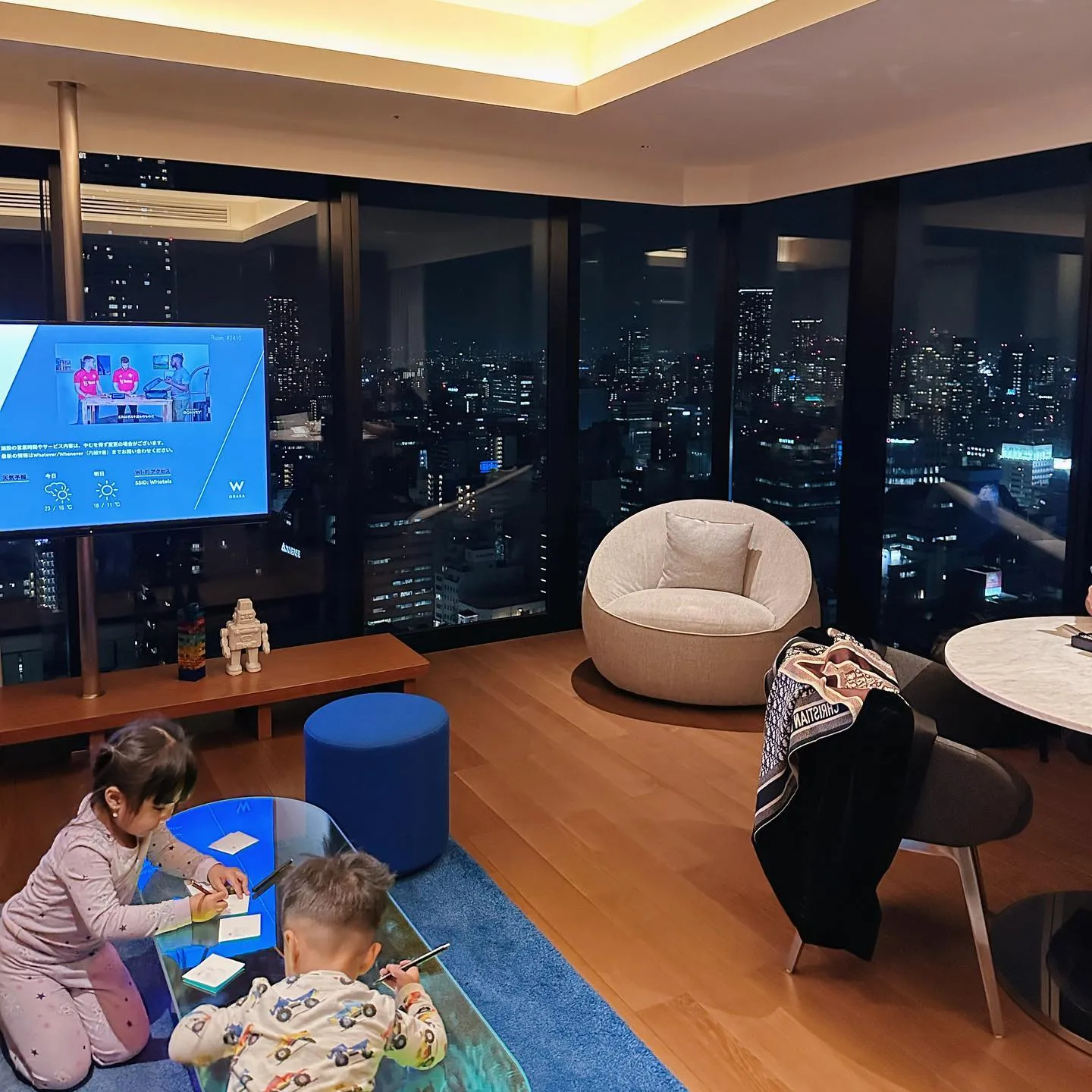 (credit: instagram/therealmomogeisha)