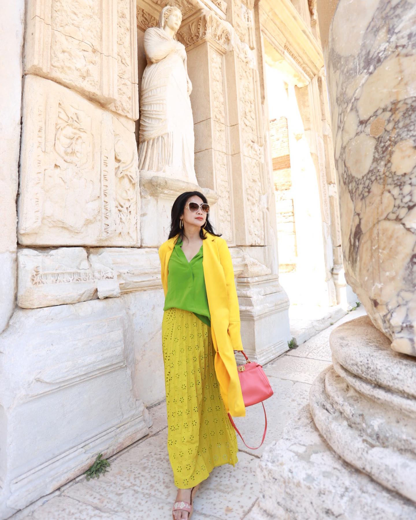 8 Photos of Feny Rose's Vacation in Turkey, Netizens Focus on Her ...
