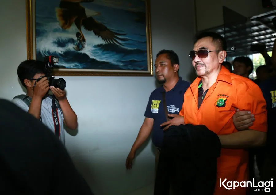Pengacara Gatot membantah kliennya mengakui pencabulan. ŠKapanLagi.com/Agus Apriyanto