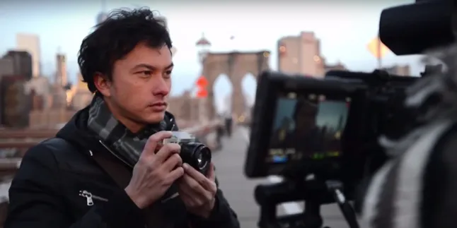 Rangga di salah satu scene di NY © Miles Film