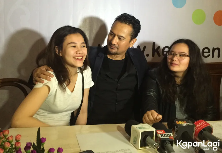 Aaliyah dan Zahwa rutin menjenguk mommy mereka © KapanLagi.com®/ Budy Santoso