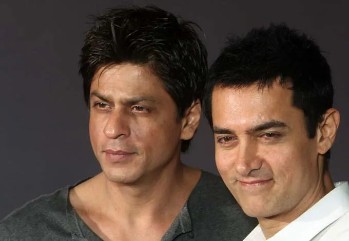 Shahrukh Khan dan Aamir Khan sama-sama bantah bakal kerjasama bareng. ©hollywoodlife