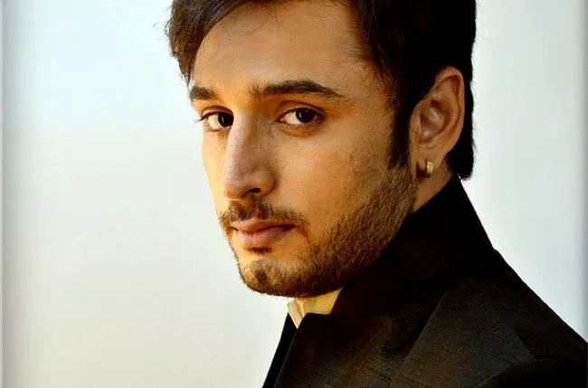 Ini dia Aanshul Trivedi, pemeran Pramad dalam serial 'Saraswatichandra' yang mengagumi sosok Paridhi Sharma @dizaz.me