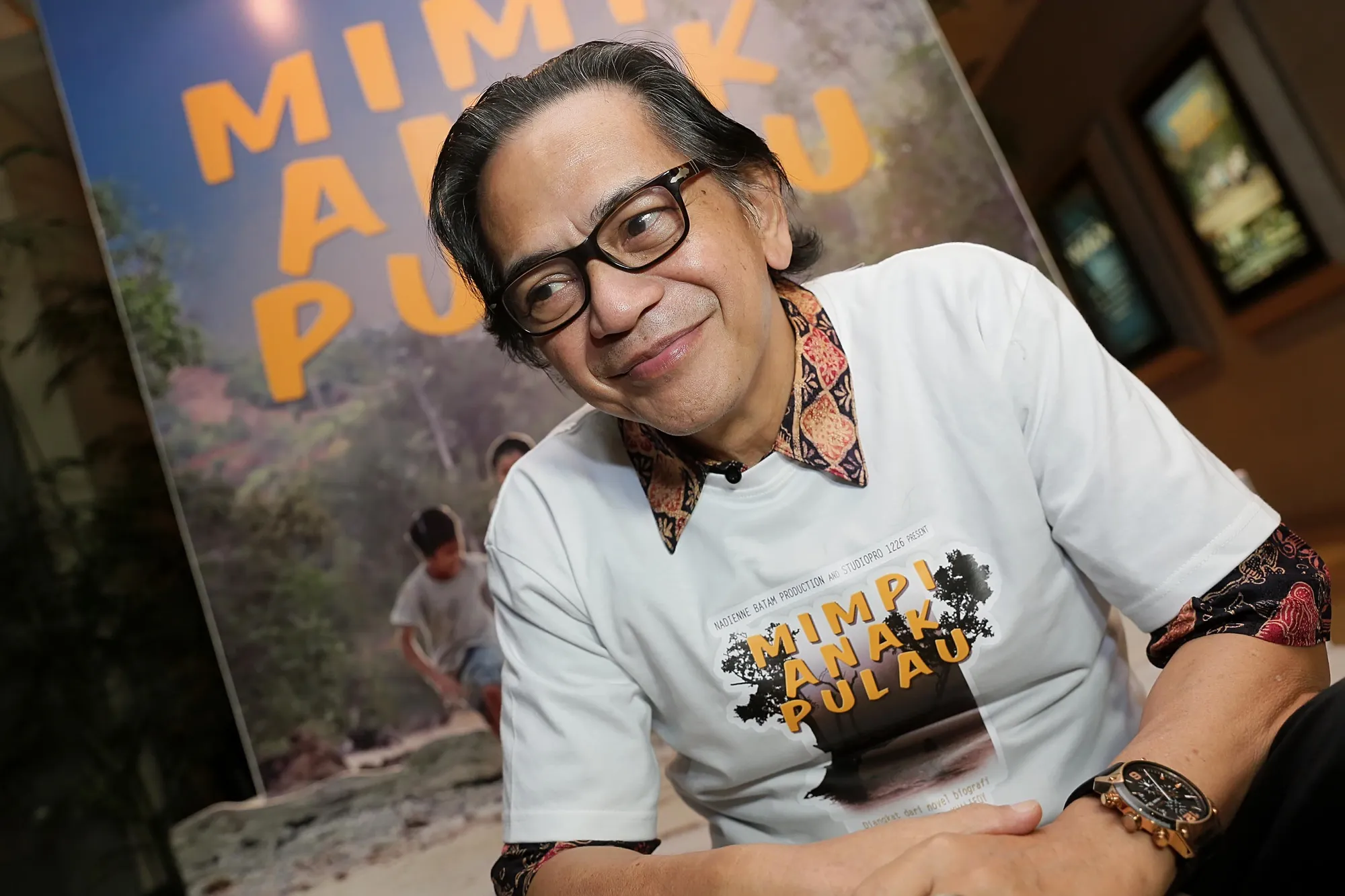 Ray Sahetapy bermain dalam film Mimpi Anak Pulau. ©KapanLagi.com/Sahal Fadhli