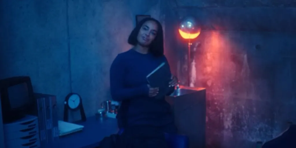 Jorja Smith - Falling Or Flying