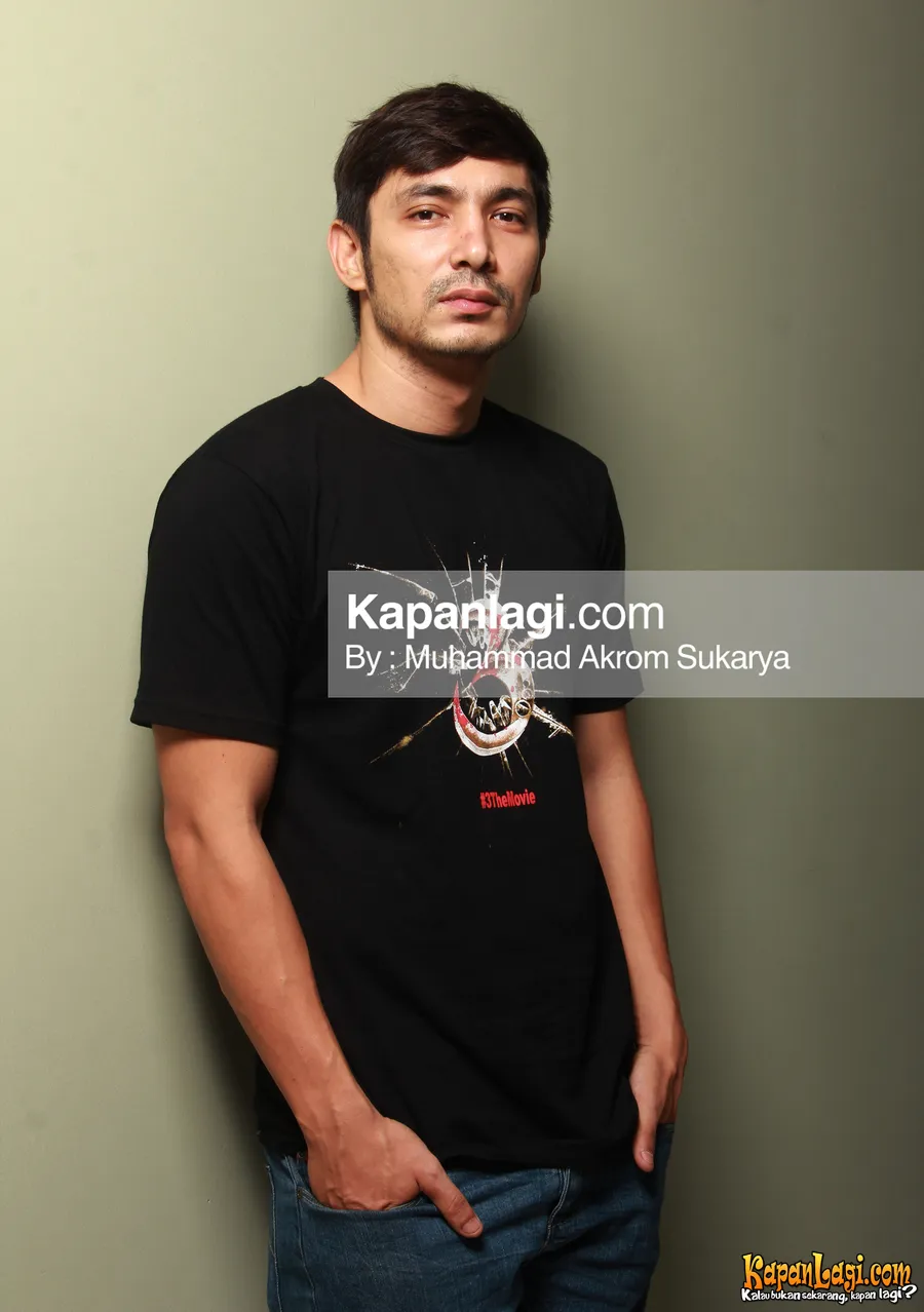 Dikenal sebagai aktor film berkualitas, Abimana justru lebih nyaman di rumah