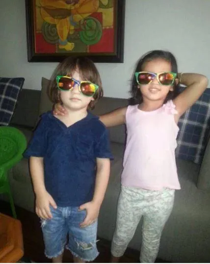 AbRam Khan pakai kacamuka, nggemesin kan? ©pinkvilla