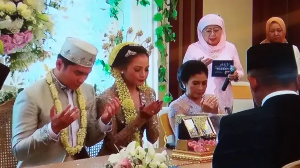 Acha dapat mahar emas 180 gram ©instagram/ellyulida