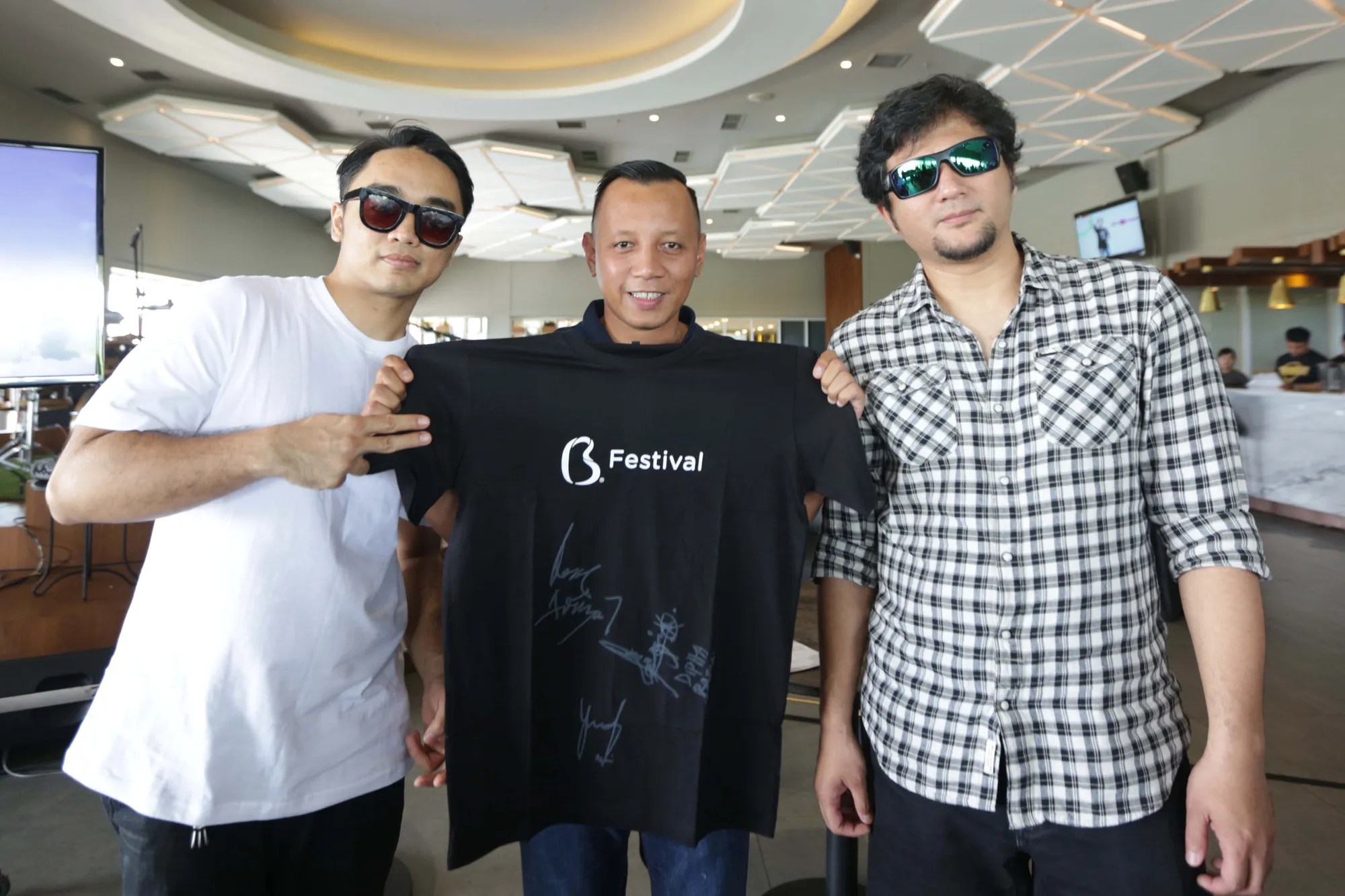 Adam, Yudi dan Dipha Barus di Biznet Festival Bali 2017 ©KapanLagi.com/Budy Santoso