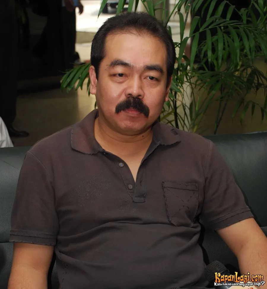 Novita Sari mengaku mendapat perlakuan tidak senonoh dari Adam Suseno © KapanLagi.com