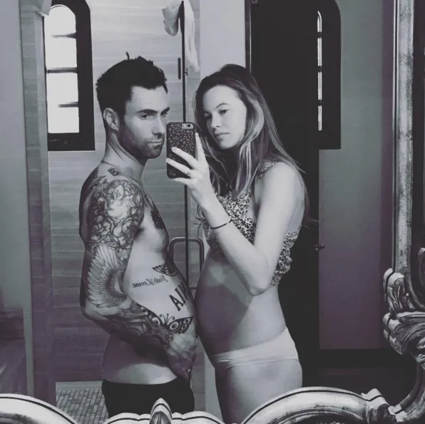 Duel perut buncit ala Adam dan Behati © instagram.com/adamlevine