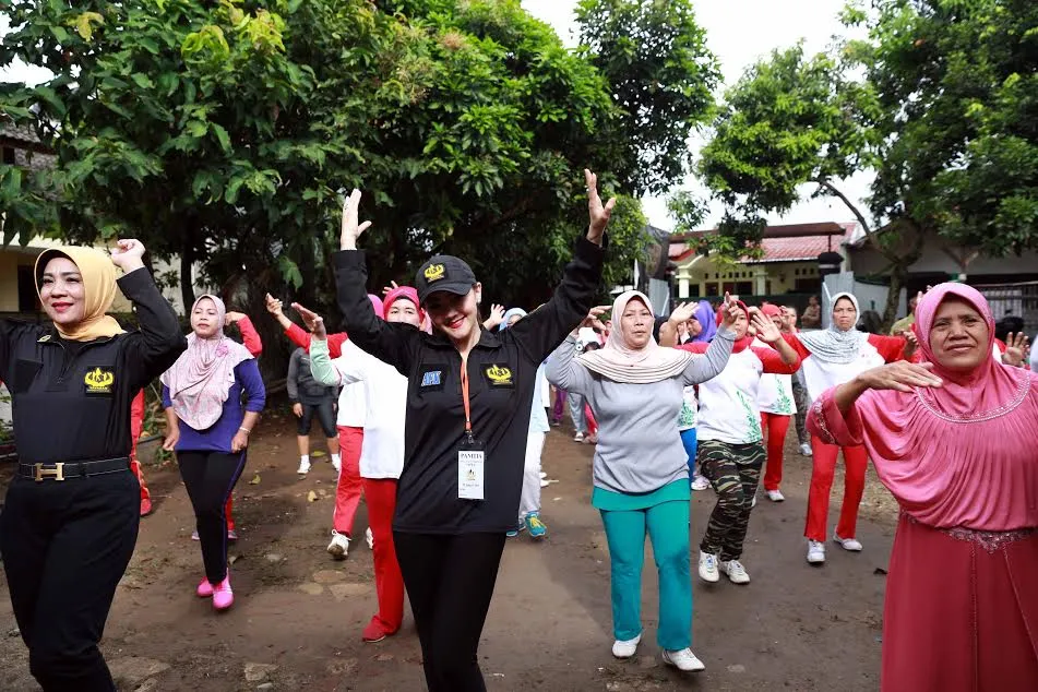 Ade Fitrie mengajak wanita untuk lebih menjaga kesehatan. ©KapanLagi.com/Abbas Adi Nugroho