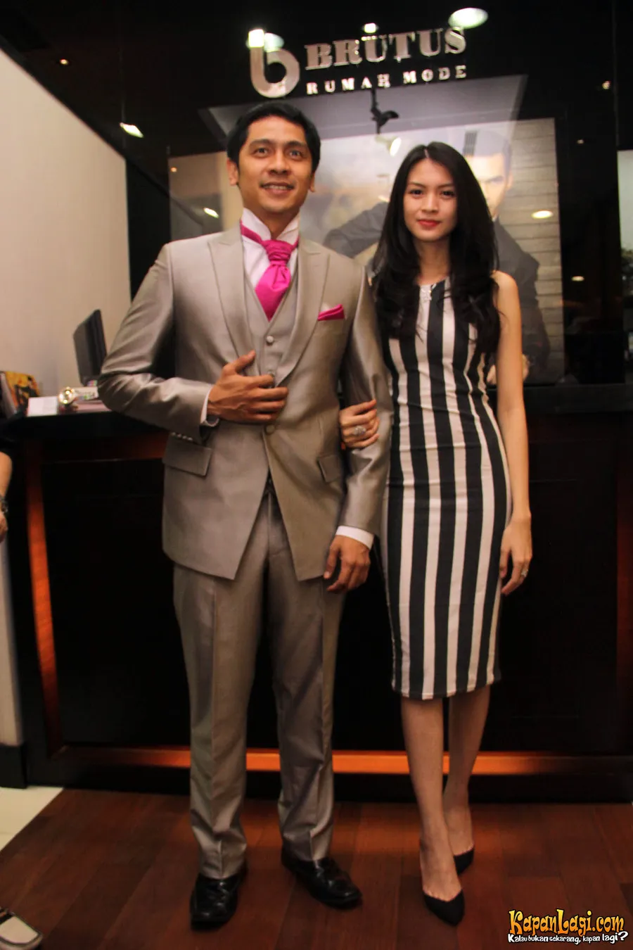 Adi Nugroho dan Donita sering kencan untuk mempertahankan keharmonisan © KapanLagi.com®/Muhammad Rasyad