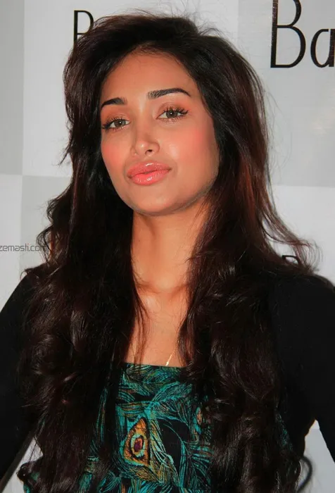 Jiah Khan @ trends4future.com