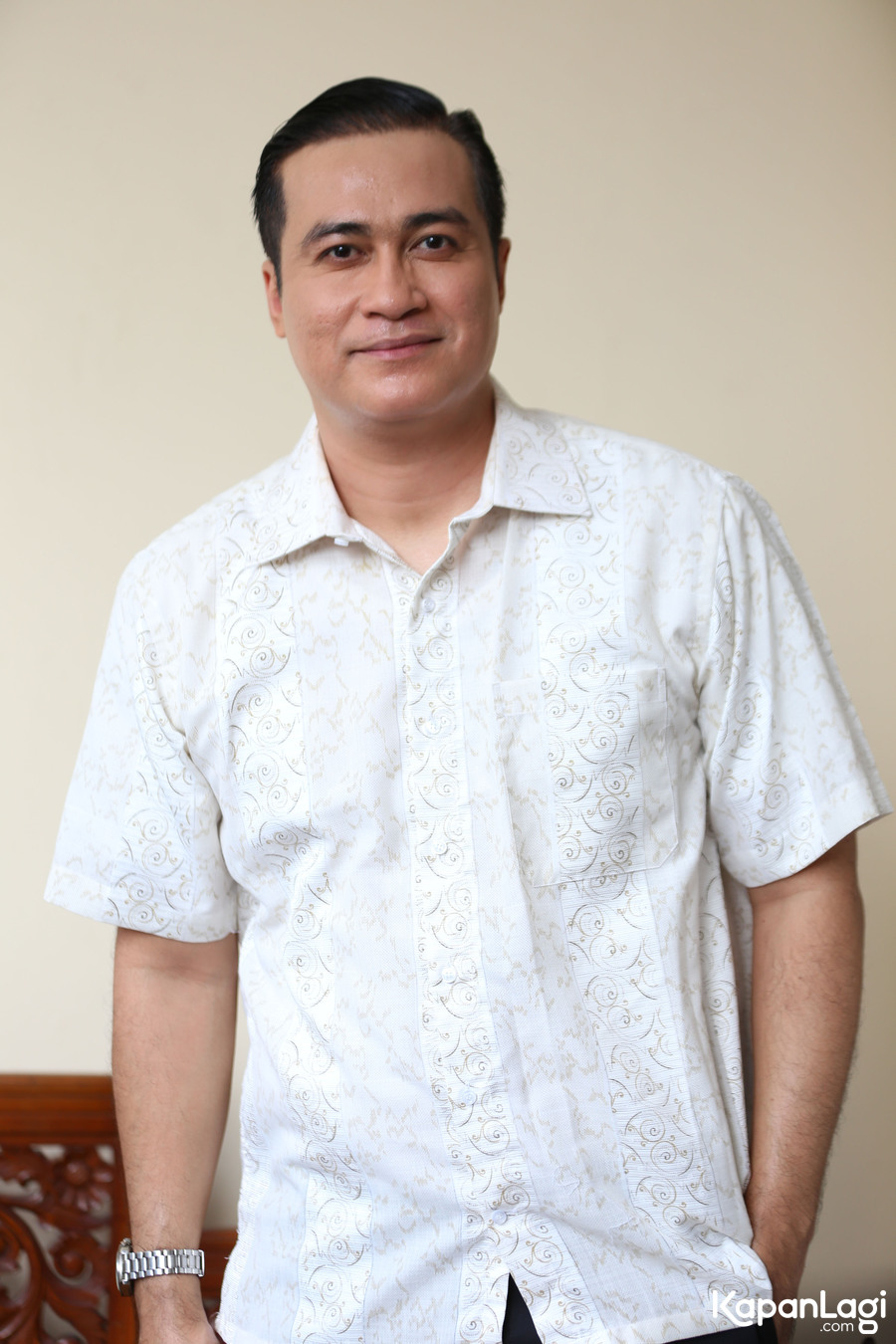 Adjie Pangestu galau harus memanggil apa karena ibu pacar lebih muda darinya. ŠKapanLagi.com/Budy Santoso