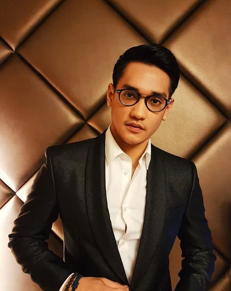 Afgan merupakan salah satu solois pria terpopuler di tanah air. /©instagram.com/afgansyah.reza