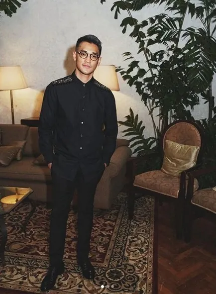 Afgansyah Reza juga dikenal dengan gaya berbusana yang keren dan stylish. /©instagram.com/afgansyah.reza
