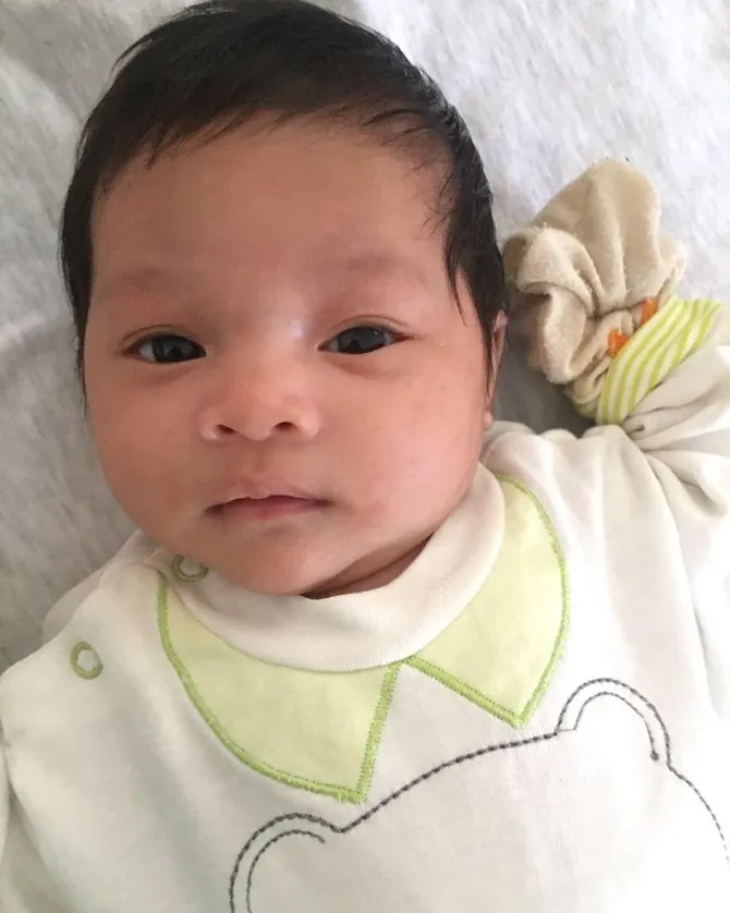 Unggahan Aa Gym yang mengabarkan sang cucu meninggal dunia (credit: instagram.com/aagym)