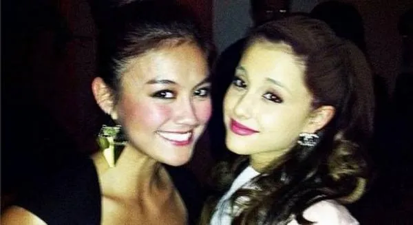 Agnes selfie bareng Ariana Grande / © Twitter