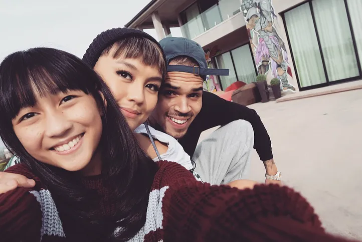 Agnez ajak Chloe hangout bareng Chris Brown © instagram.com/agnezmo