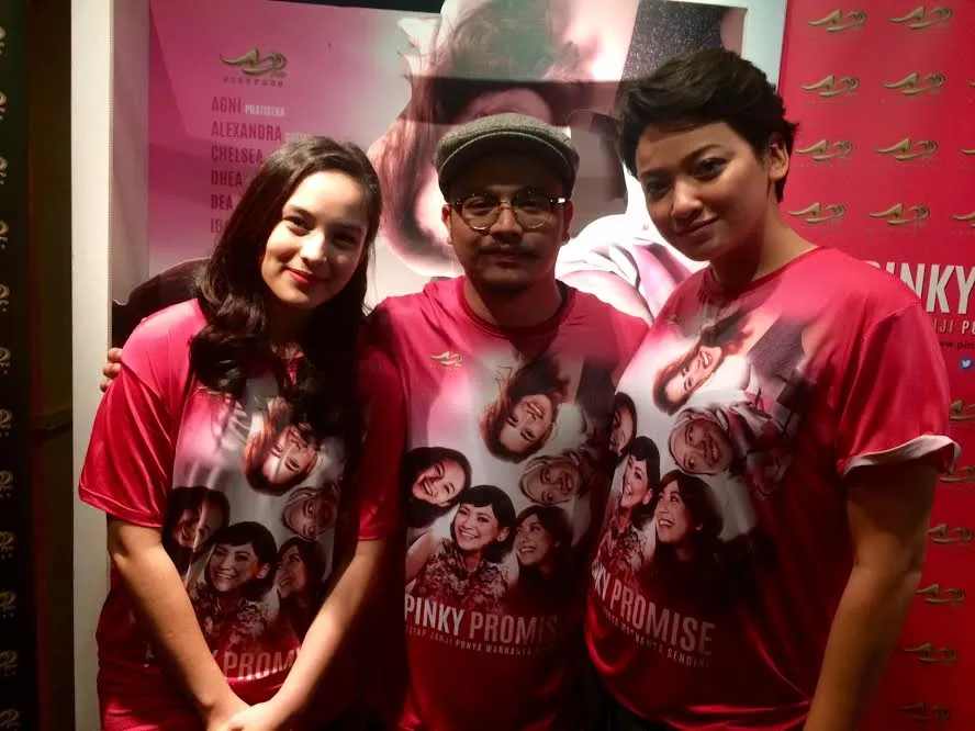 Chelsea Islan, Derby Romero, dan Agni Pratistha saat nonton bareng PINKY PROMISE. © KapanLagi.com/Sahal Fadli