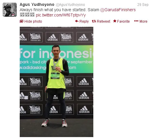Agus Yudhoyono dengan medali finishernya Foto: Twitter.com/AgusYudhoyono