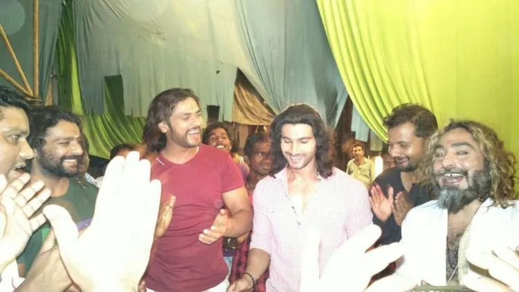 Aham Sharma saat rayakan ulang tahun. @pinkvilla
