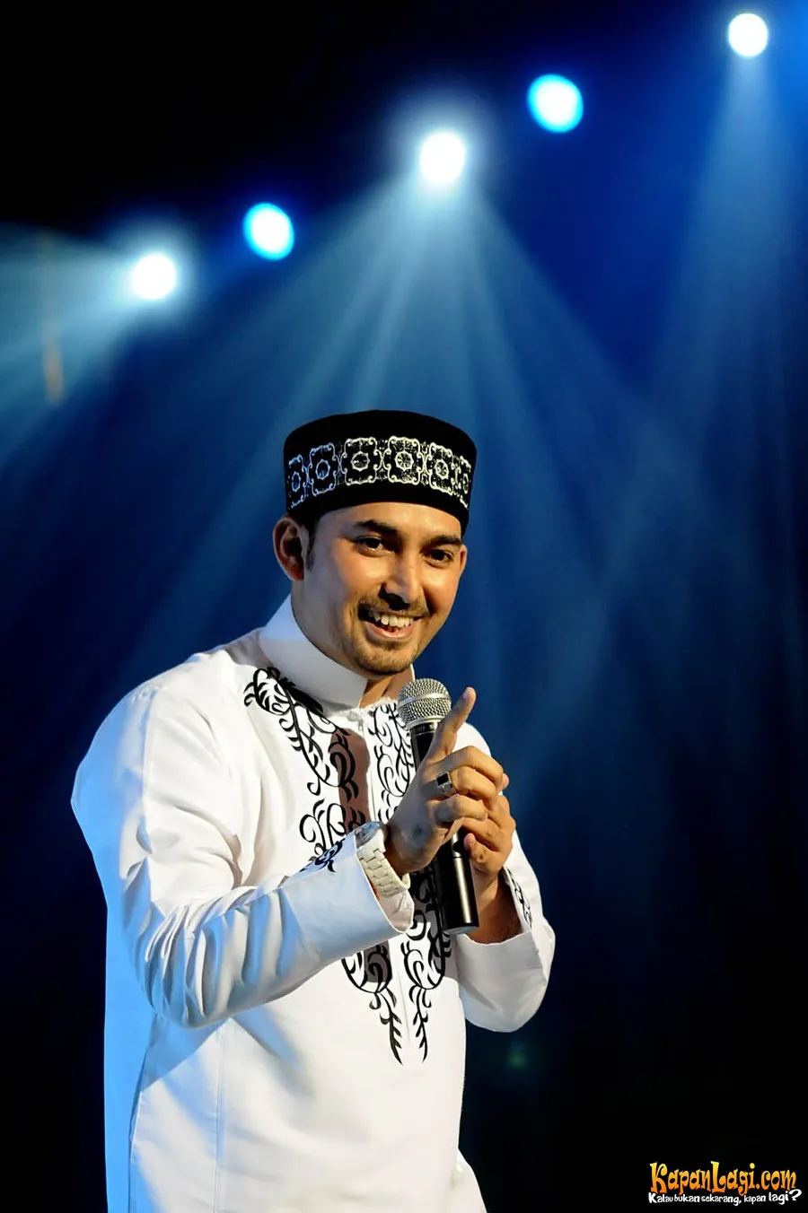 Ahmad Al Habsyi digugat cerai istri. © KapanLagi.com