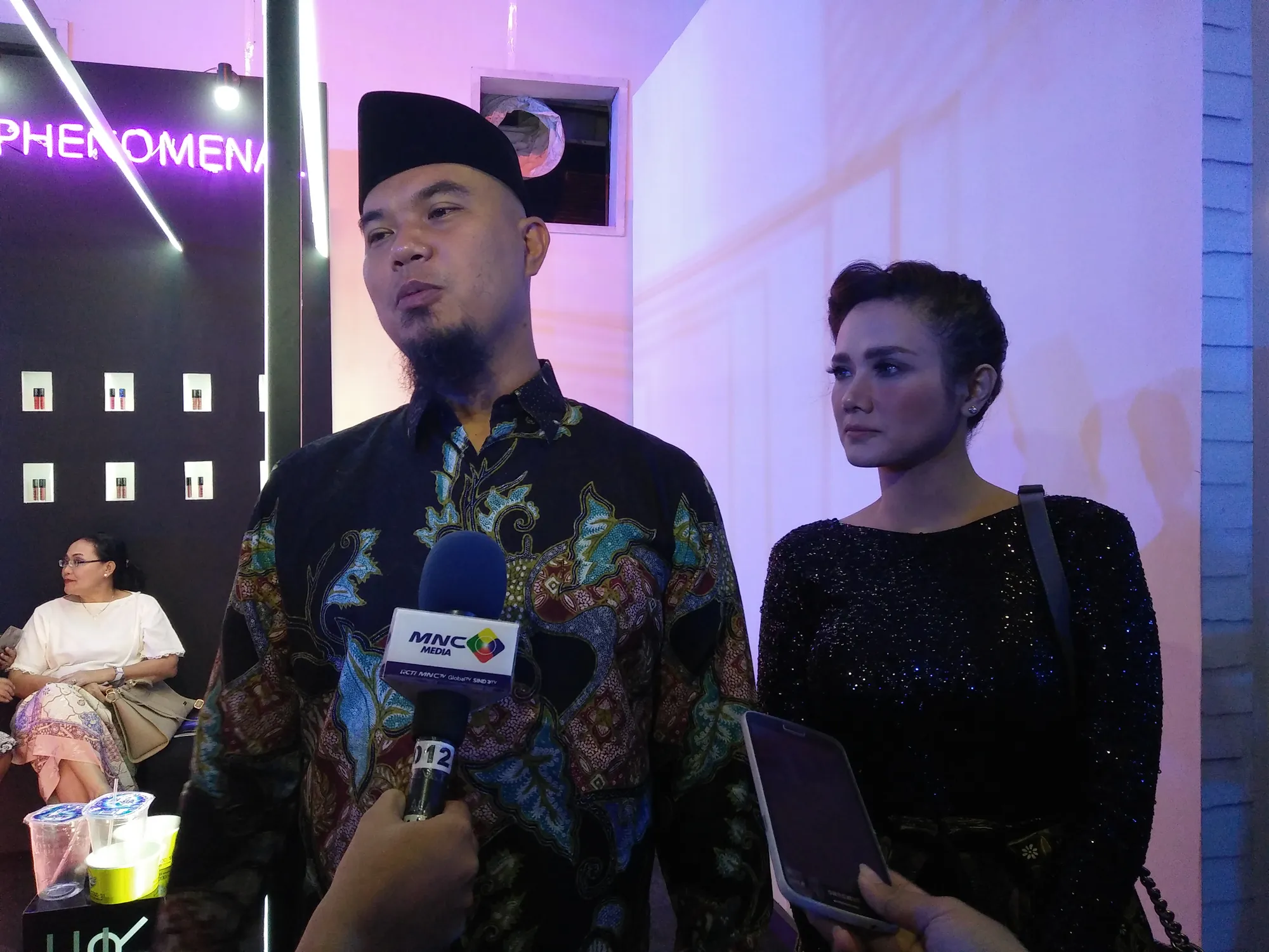 Ahmad Dhani, tak terlalu suka dengan desainer yagn mengikuti tren kebarat-baratan © KapanLagi.com/Nuzulur Rakhmah
