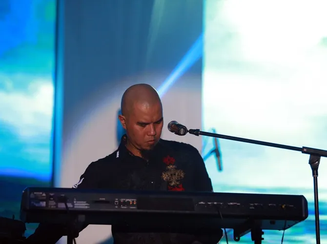 Ahmad Dhani dibesarkan di keluarga yang mendukung karirnya dalam bermusik. © KapanLagi.com/Muhammad Akrom Sukarya