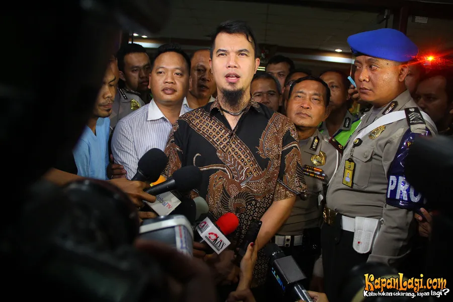 Ahmad Dhani mengungkap anaknya kangen bermain BB.