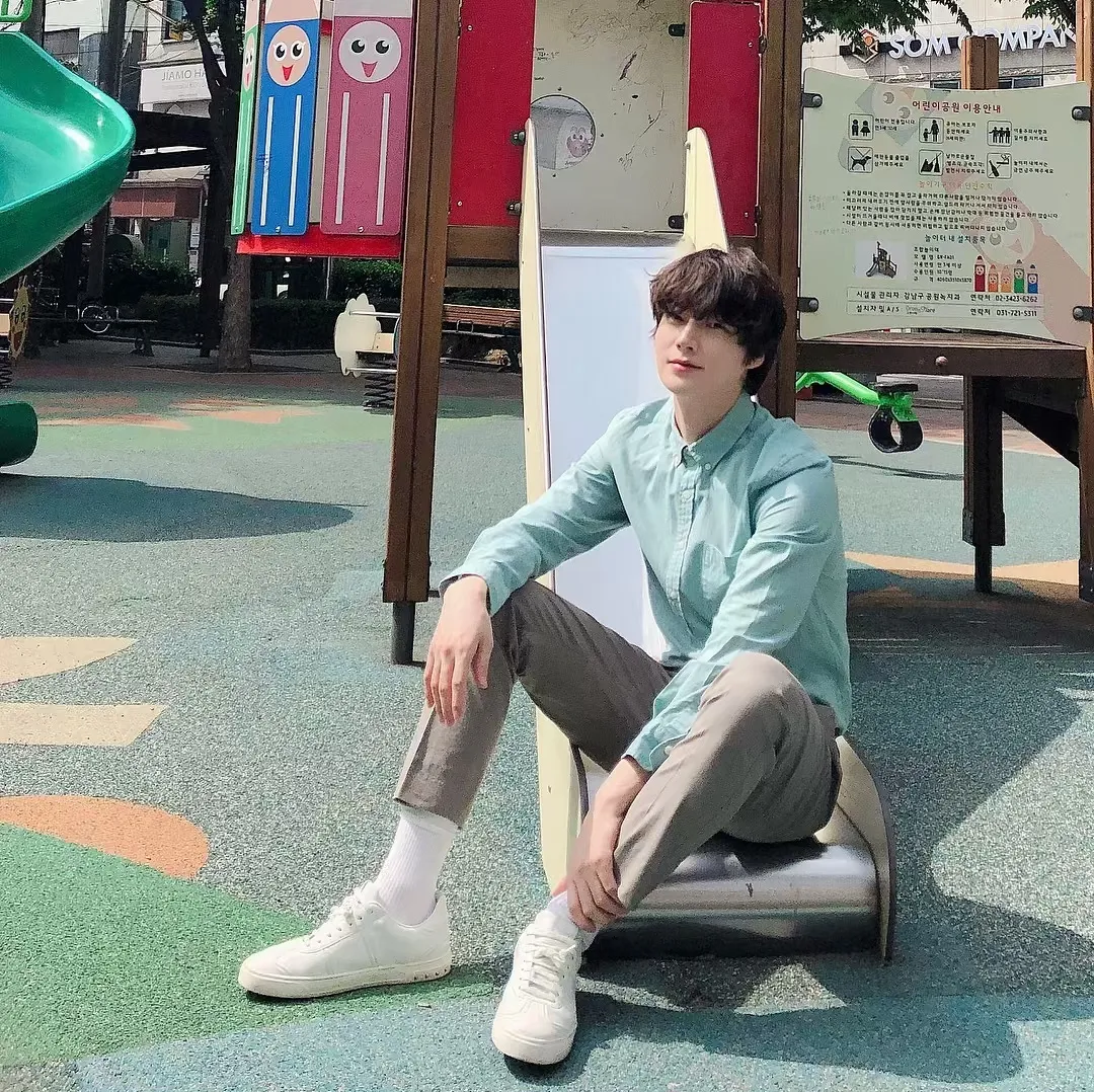 Ahn Jae Hyun © Instagram.com/aagbanjh